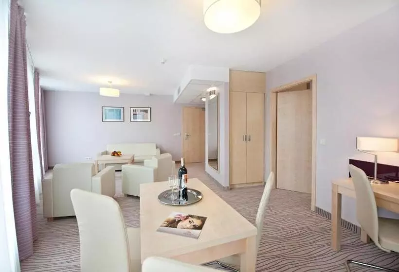 Huoneisto 1 Makuuhuone, Interferie Medical Spa