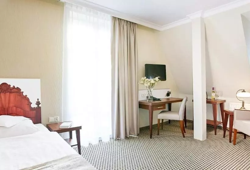 Economy Yhden Hengen Huone, Jantar Hotel & Spa By Zdrojowa