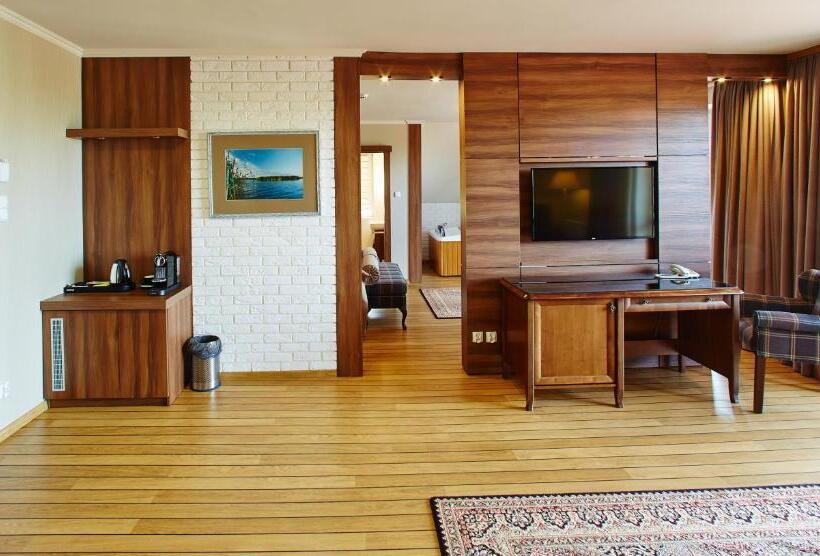 Апартаменты 1 Спальня с Террасой, Kormoran Medispa