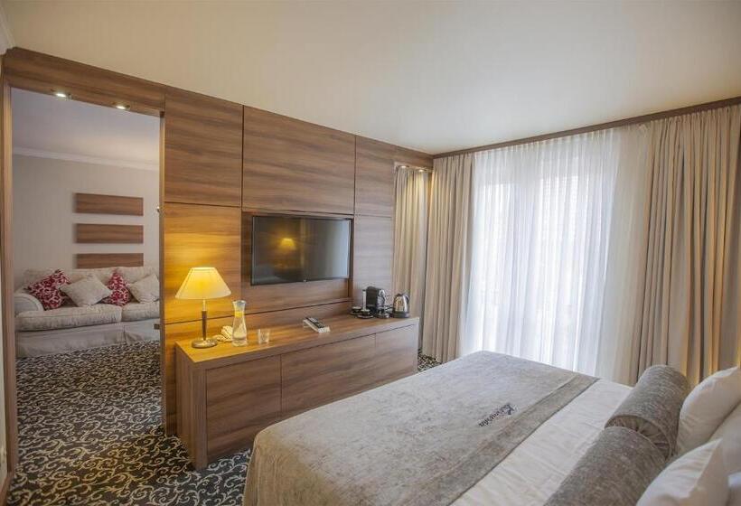 Полулюкс Вид на Сад, Kormoran Medispa