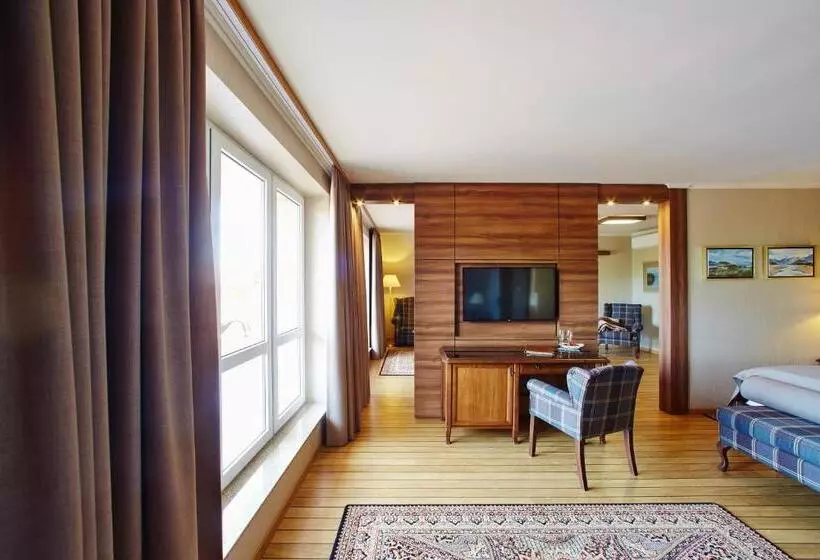 Huoneisto 1 Makuuhuone Terassi, Kormoran Medispa