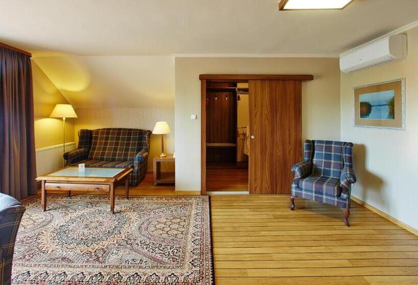 Апартаменты 1 Спальня с Террасой, Kormoran Medispa