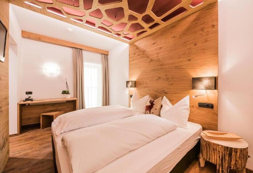 חדר סטנדרט עם מרפסת, Laurin