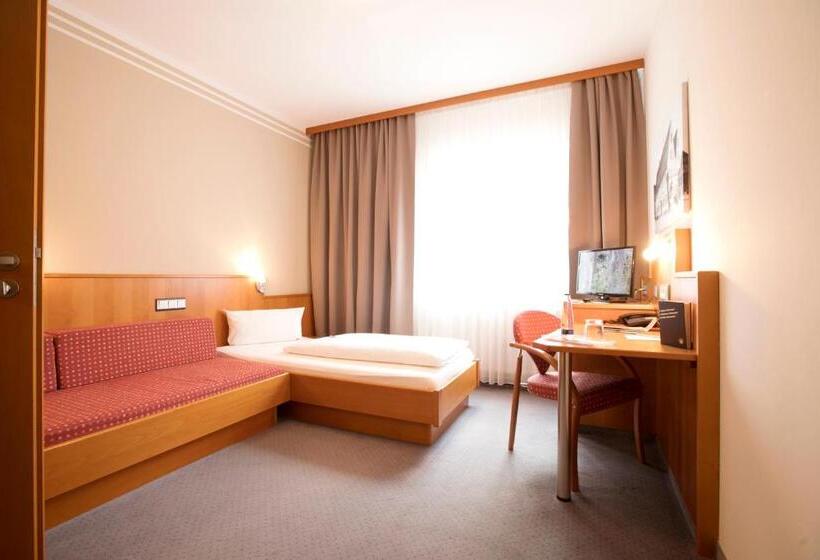 标准单人间, Neumaiers Hirsch Gasthof Und Land