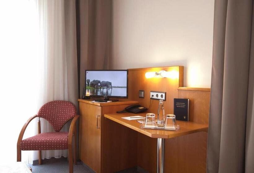 舒适型单人间, Neumaiers Hirsch Gasthof Und Land