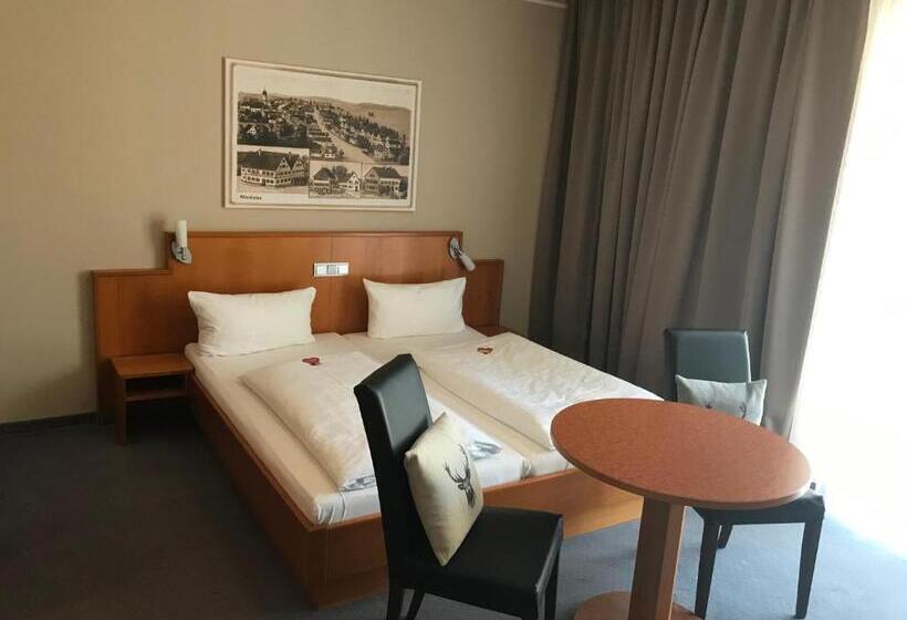 三人经典房间, Neumaiers Hirsch Gasthof Und Land