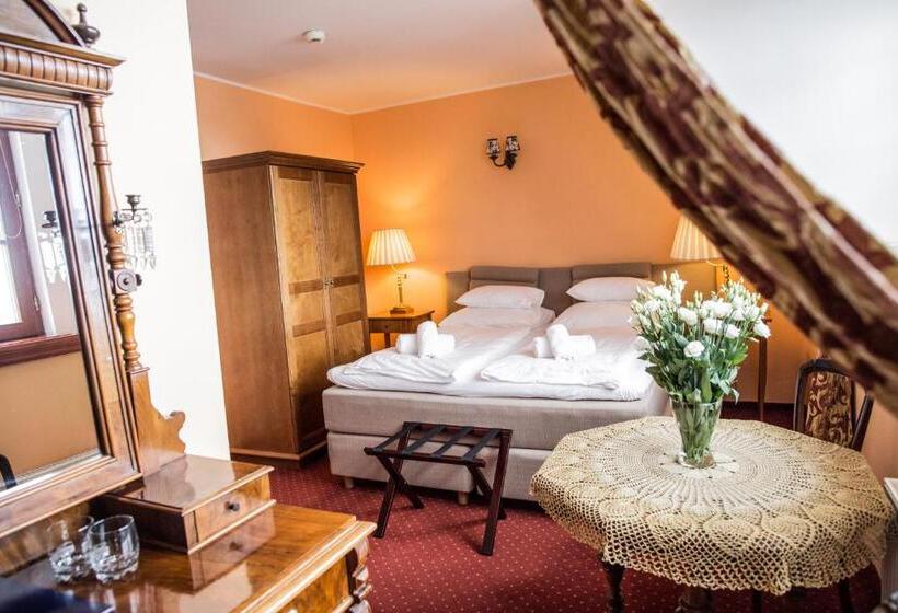 Классический Номер, Pałac Na Wodzie Hotel & Spa