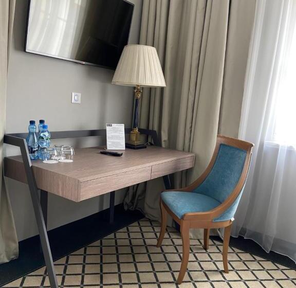 디럭스 트리플 룸, Pałac Na Wodzie Hotel & Spa