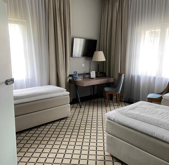 Трехместный Номер Deluxe, Pałac Na Wodzie Hotel & Spa