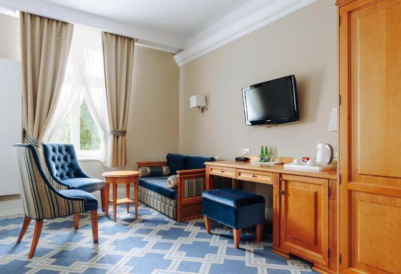 חדר סופריור, Pałac Romantyczny