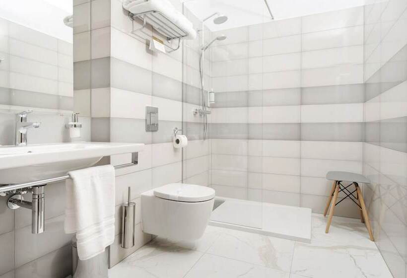 חדר סופריור, Pałac Romantyczny