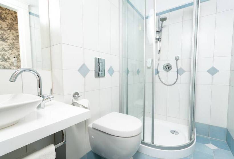 חדר סופריור, Pałac Romantyczny