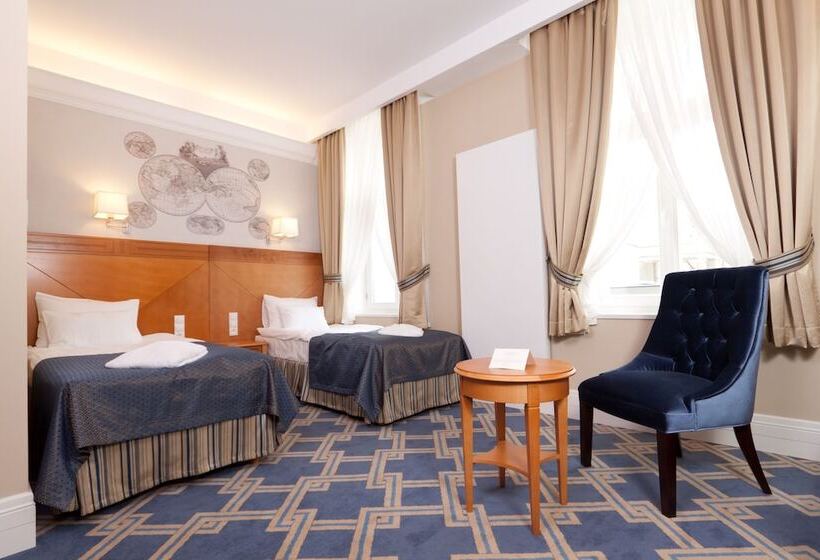 חדר סופריור, Pałac Romantyczny