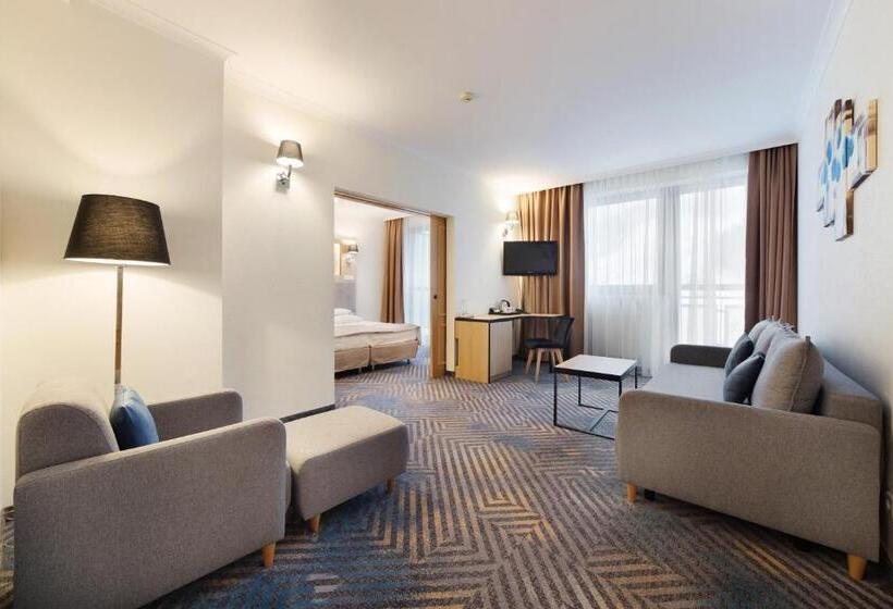 سوییت لوکس, Pegaz