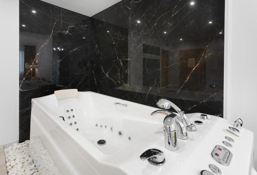 استودیوی استاندارد, Pegaz