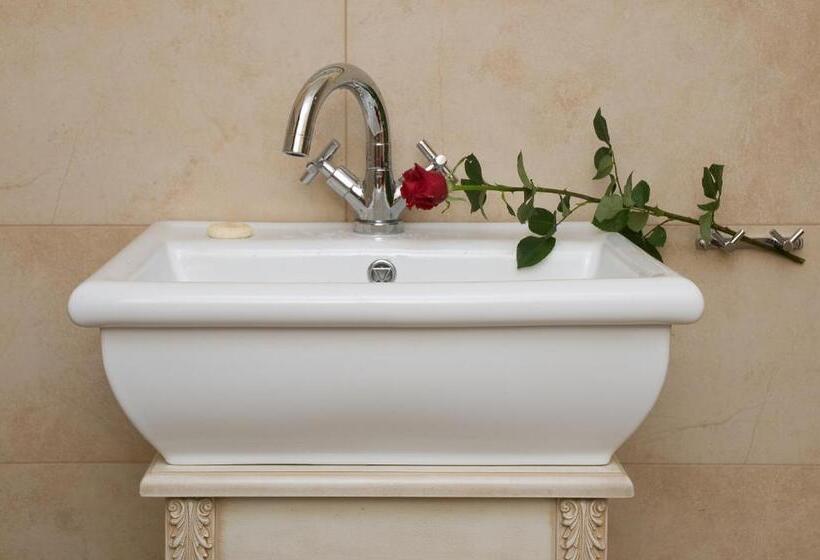 اتاق لوکس, Royal Baltic 4 Luxury Boutique