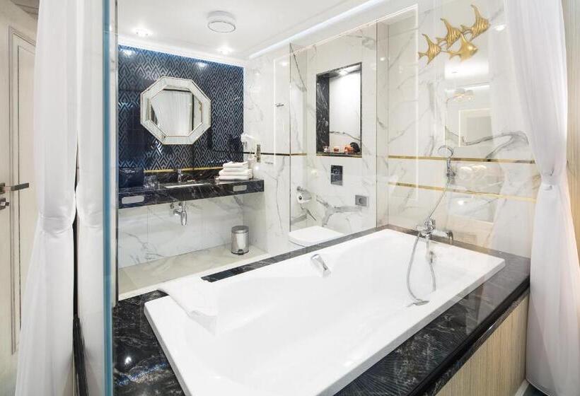 اتاق راحتی سه تخته, Royal Baltic 4 Luxury Boutique