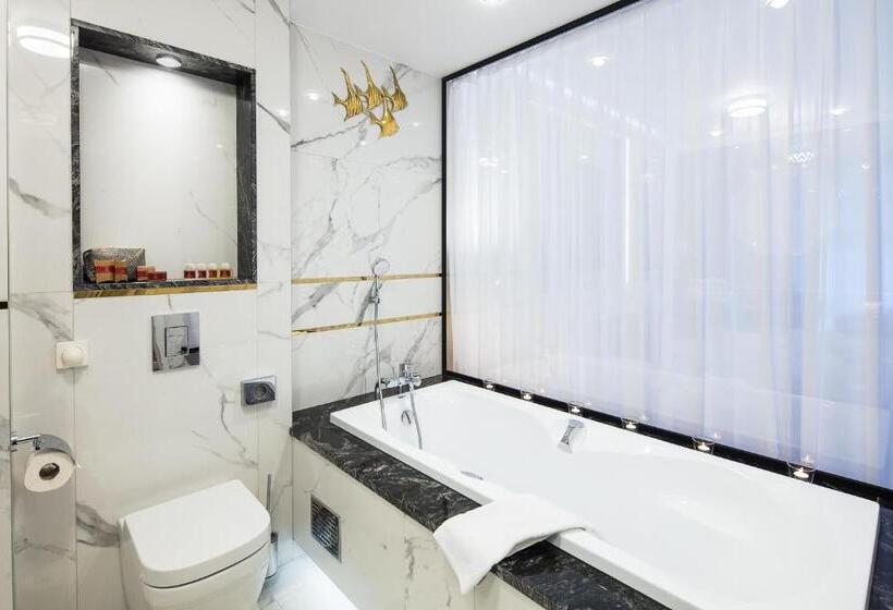 اتاق لوکس, Royal Baltic 4 Luxury Boutique