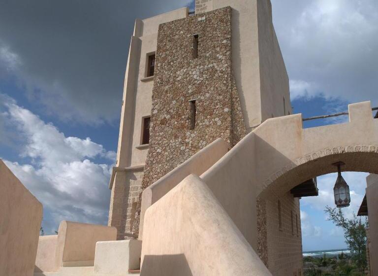 اتاق لوکس با چشمانداز دریا, The Charming Lonno Lodge Watamu