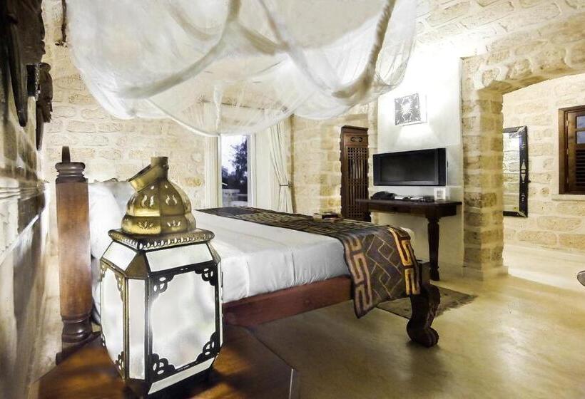 اتاق لوکس با چشمانداز دریا, The Charming Lonno Lodge Watamu