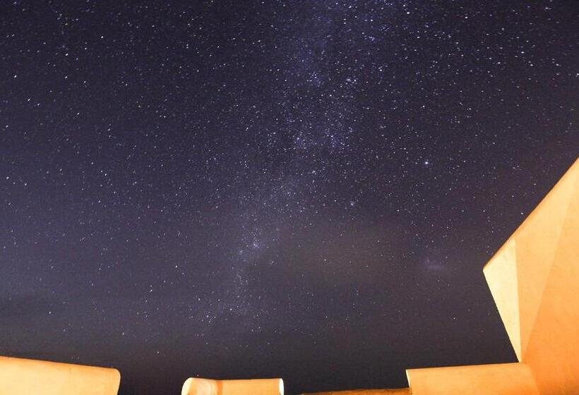 اتاق لوکس با تراس, The Charming Lonno Lodge Watamu