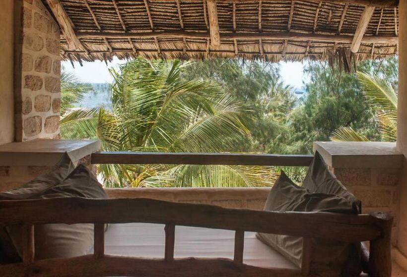 سوییت با چشمانداز دریا, The Charming Lonno Lodge Watamu