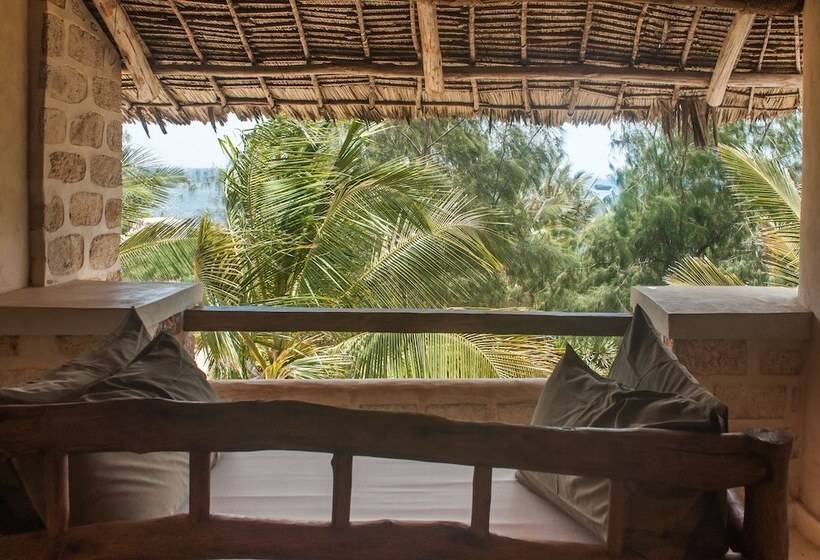 سوییت با چشم‌انداز دریا, The Charming Lonno Lodge Watamu