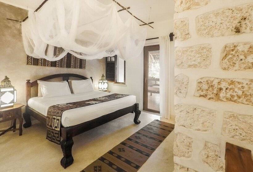 سوییت با چشمانداز دریا, The Charming Lonno Lodge Watamu