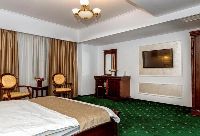 سوییت جونیور, Victoria