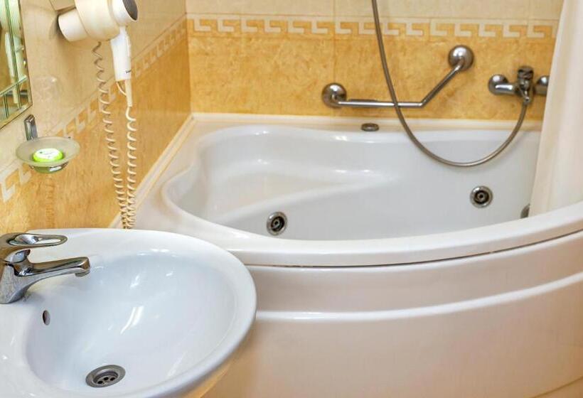 Полулюкс, Victoria