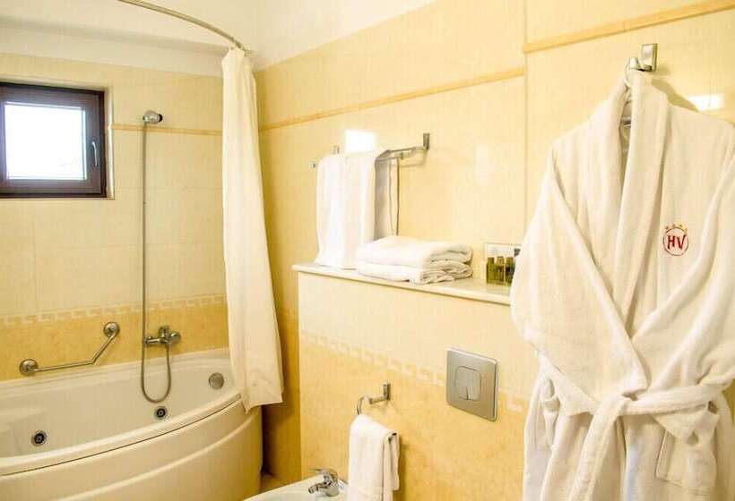 Полулюкс, Victoria