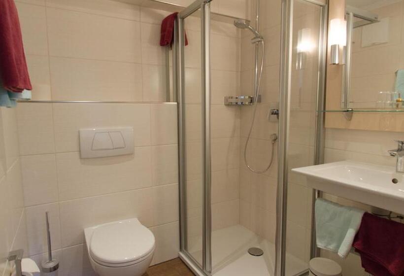 Номер Комфорт, Zita