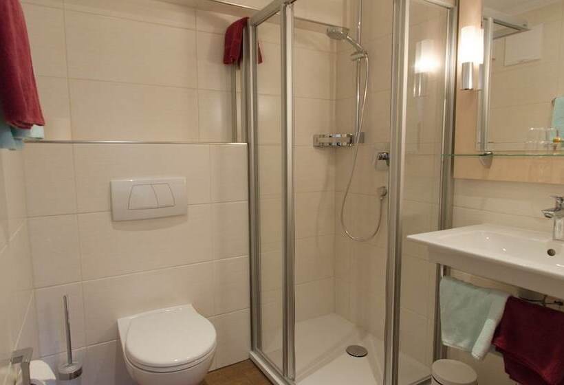 Номер Комфорт, Zita