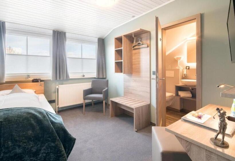 Номер Economy Индивидуальный, Zur Post