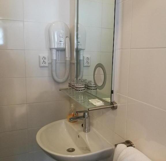 Номер Стандарт Трехместный, New City Hotel Scheveningen