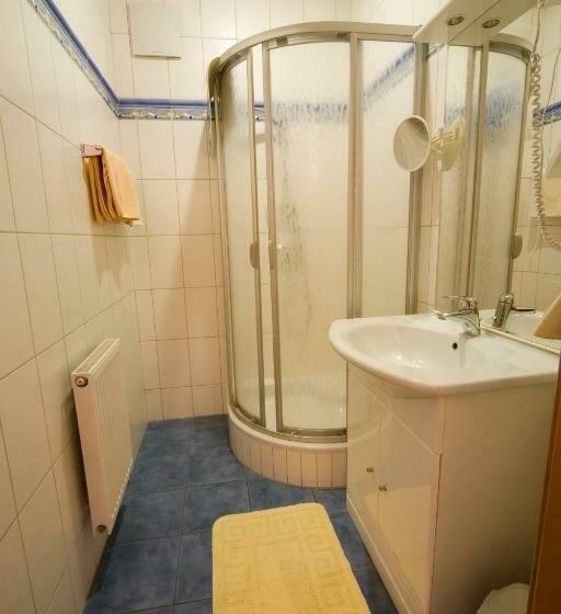 스탠다드 룸, Der Dorfwirt