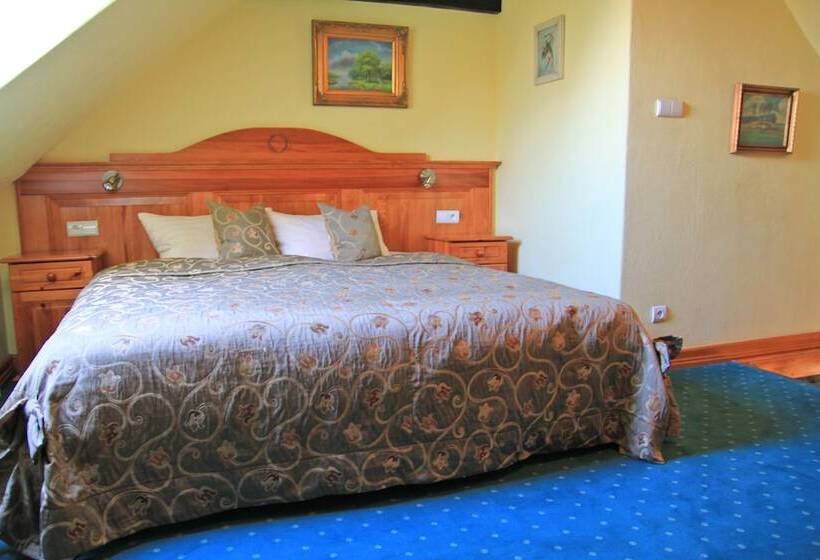 Номер Стандарт, Gościniec Zamkowy