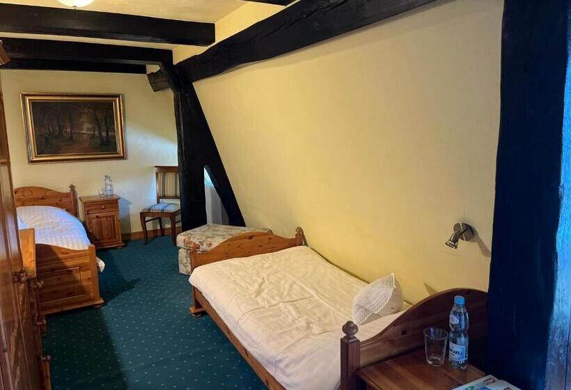 Номер Стандарт, Gościniec Zamkowy