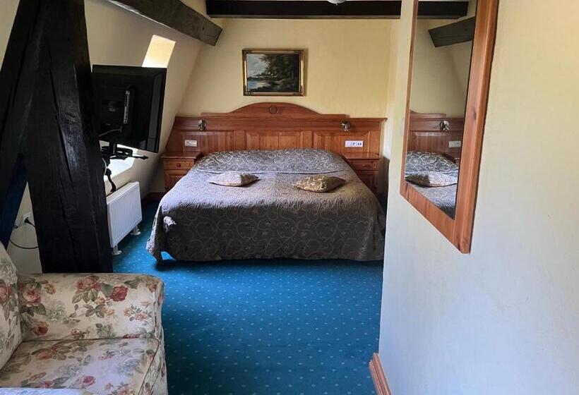 Номер Стандарт, Gościniec Zamkowy