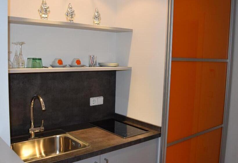 סוויטה, Stadthotel Gürtler