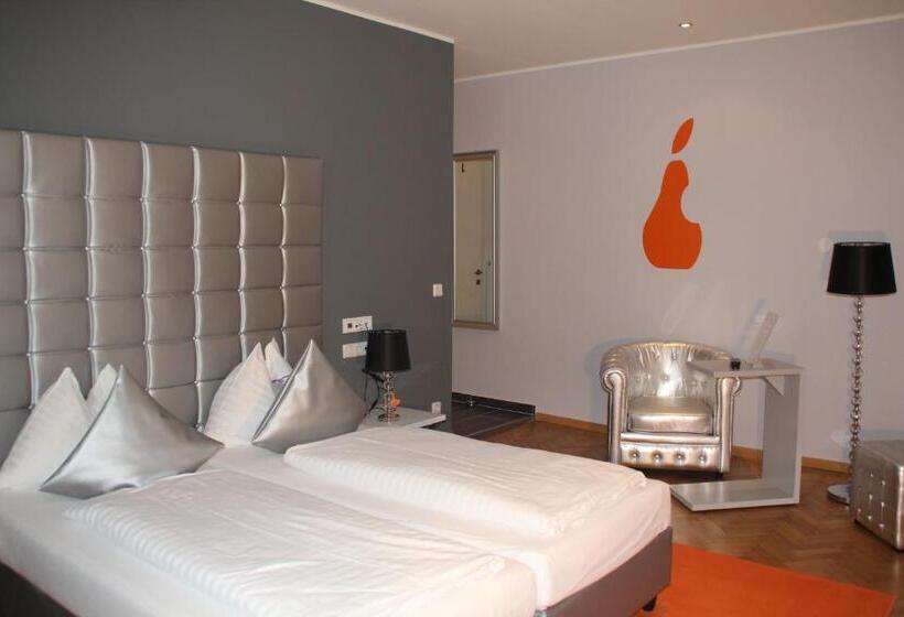 סוויטה, Stadthotel Gürtler