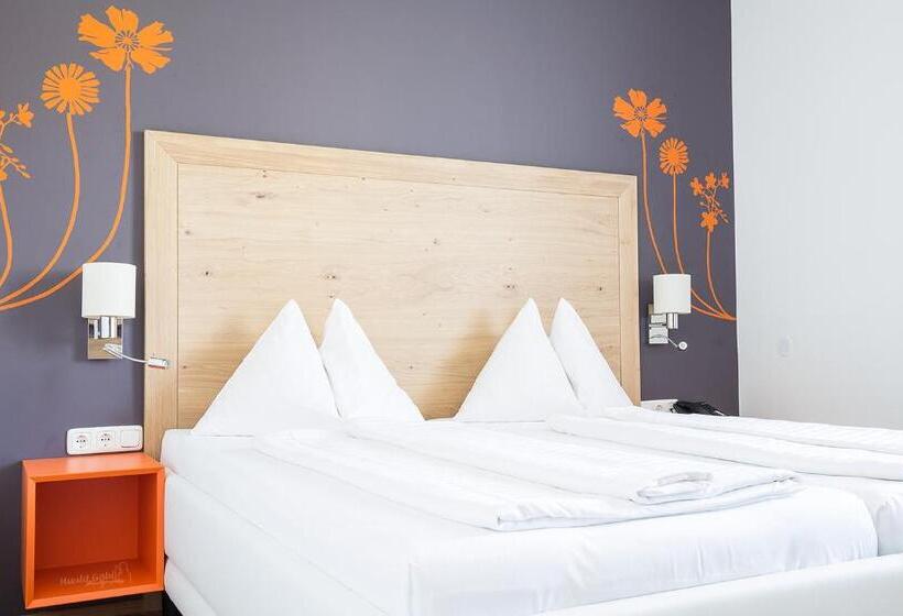 סוויטה, Stadthotel Gürtler