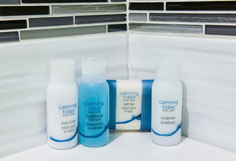 غرفة قياسية سرير كينج, Sunset West Hotel, Surestay Collection By Best Western