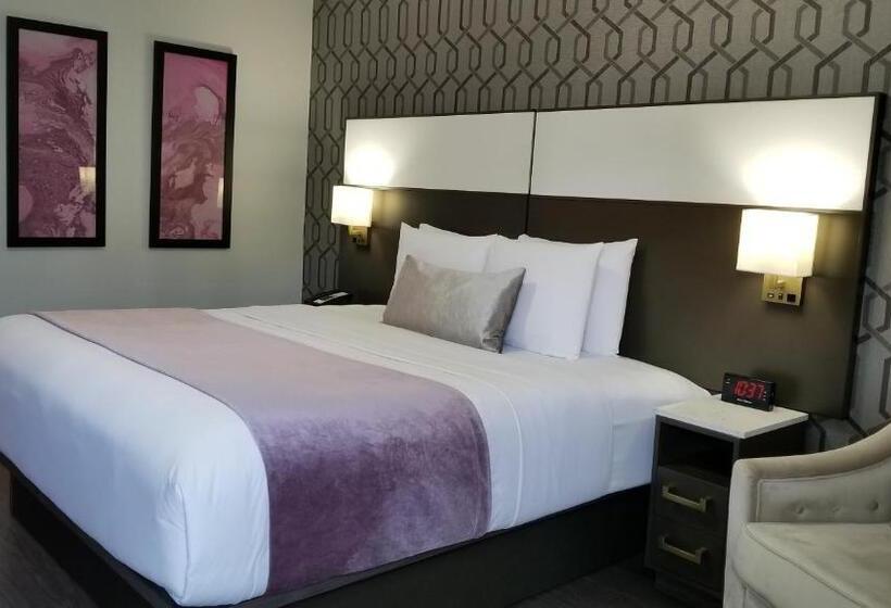 غرفة قياسية سرير كينج, Sunset West Hotel, Surestay Collection By Best Western