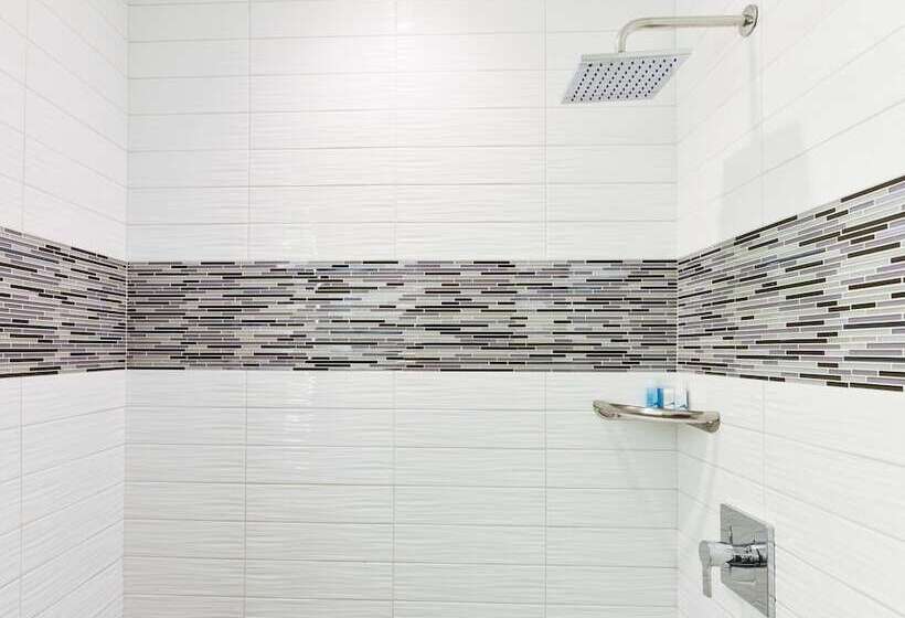 غرفة عائلية, Sunset West Hotel, Surestay Collection By Best Western