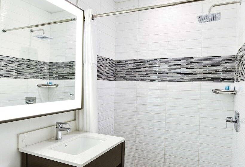 غرفه قياسيه سريرين مزدوجين, Sunset West Hotel, Surestay Collection By Best Western