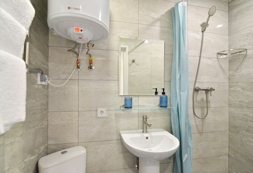 اتاق استاندارد اینتریور, Reef