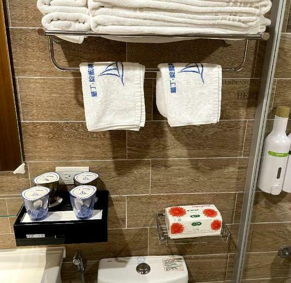 اتاق استاندارد چهار تخته, Bloom B&b