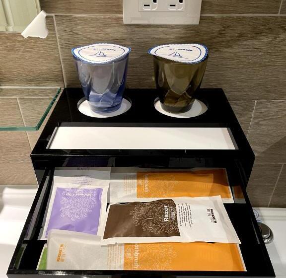 اتاق استاندارد با بالکن, Bloom B&b