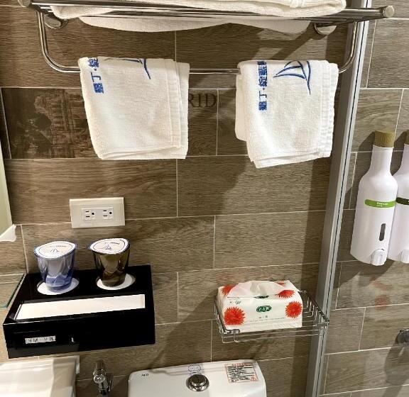 اتاق استاندارد با بالکن, Bloom B&b